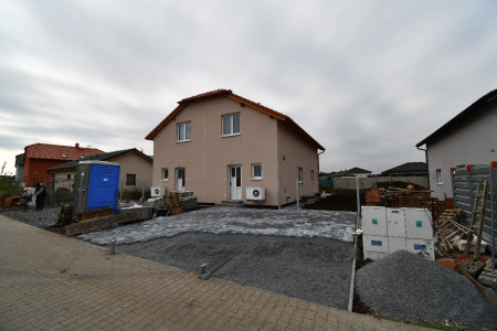 2024 Polerady, patrový 4+KK. 16.